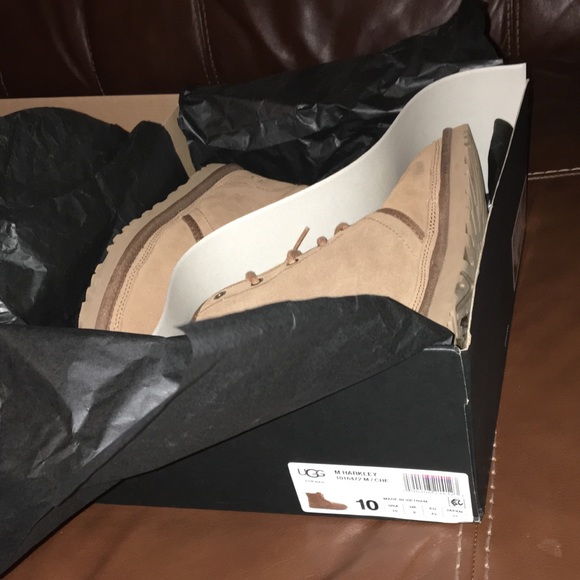Men’s high top uggs boot